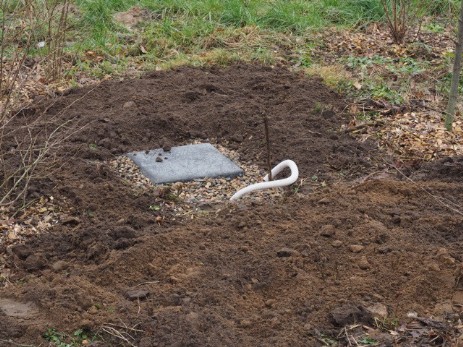 einer von 2 unterirdischen Hummelkästen im Boomgarden Park Helmste